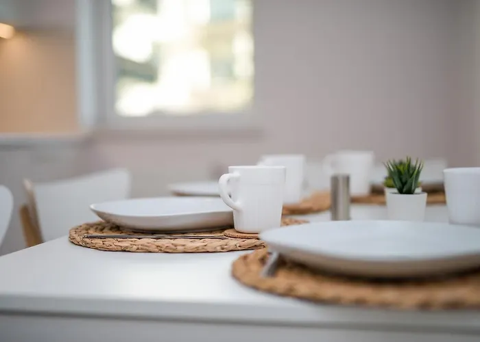 Botanic Gardens With Free Garage By Renters *