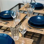 Apartment Botanic Gardens With Free Garage By Renters *