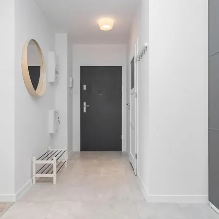 Апартаменты Botanic Gardens Apartment In Wroclaw By Noclegi Renters