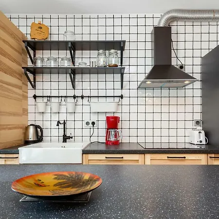 Botanic Gardens With Free Garage By Renters *